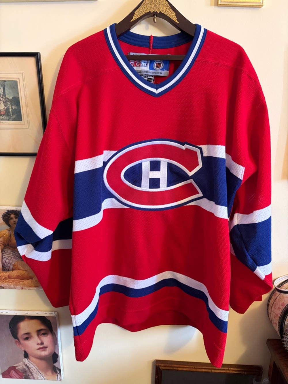 CCM Montreal Canadiens NHL Jersey
Size L